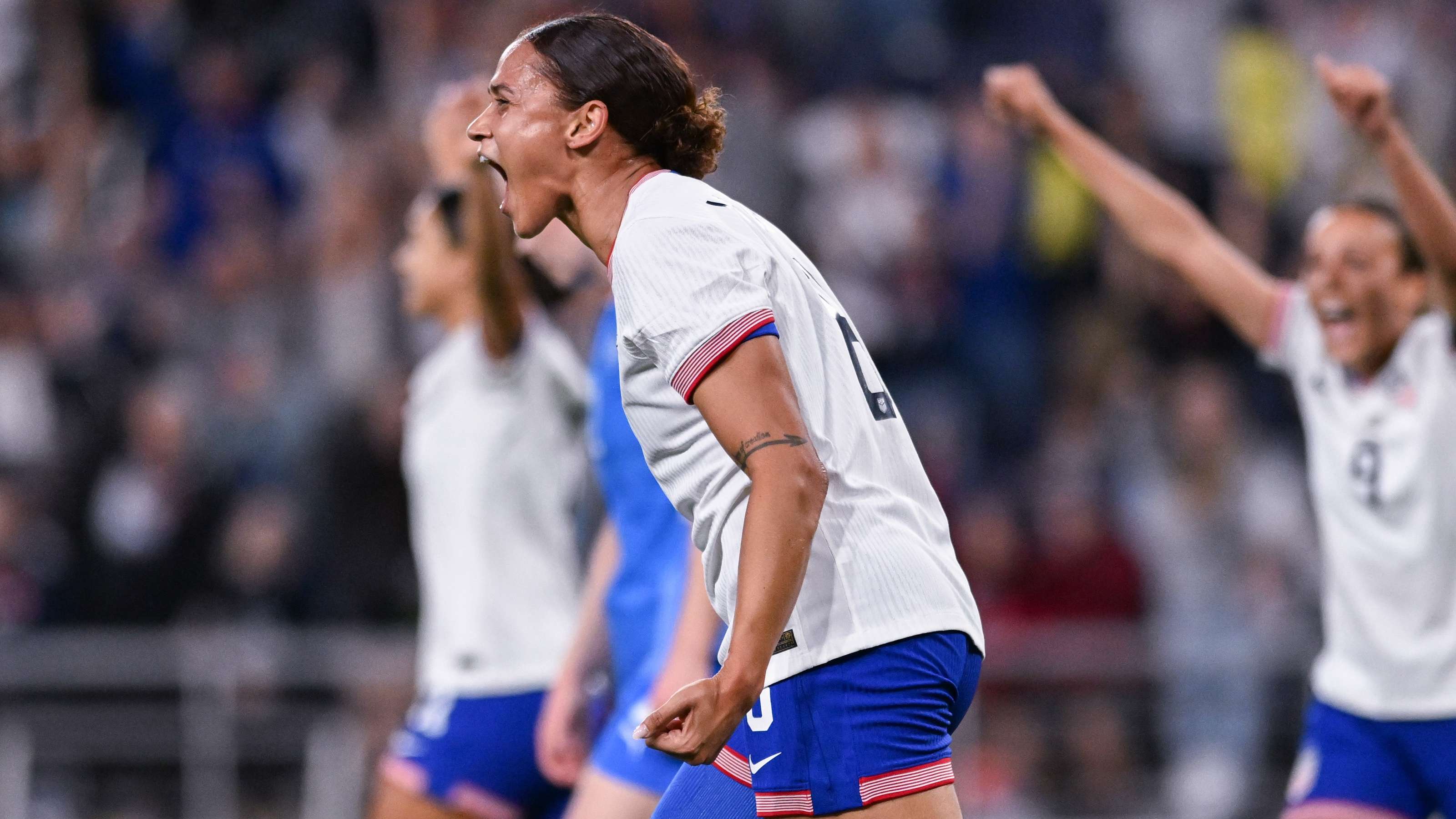 进攻中锦上 进攻中锦上